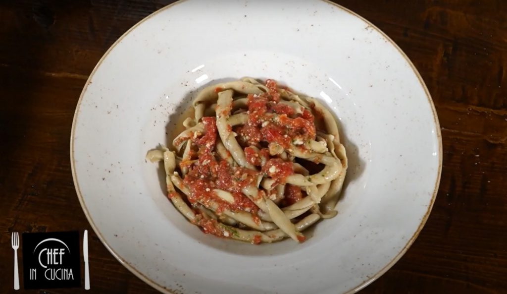 Chef in Cucina - Busiati con pesto alla trapanese